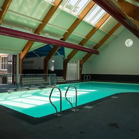 Modern Veluwe With Indoor And Outdoor Pools And Air Conditioning Apartamento