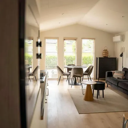 Modern Veluwe With Indoor And Outdoor Pools And Air Conditioning Apartamento *